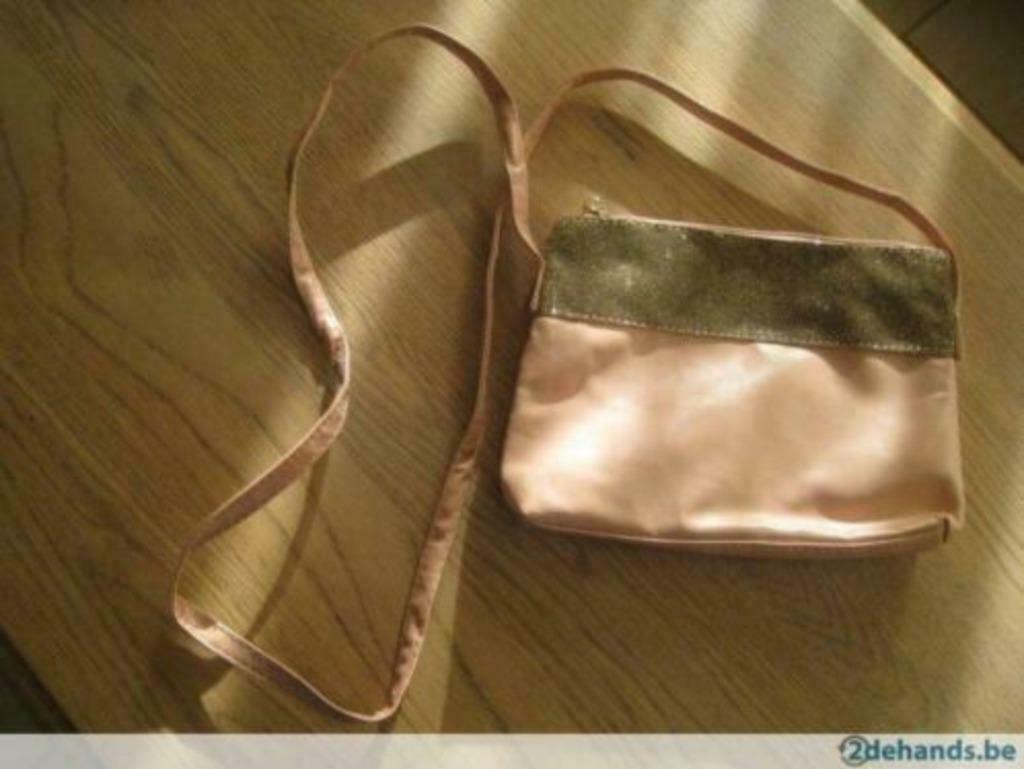 Sac à main rose / Nouveau, Bijoux, Sacs & Beauté, Sacs | Sacs Femme, Enlèvement ou Envoi, Neuf, Rose, Sac à main