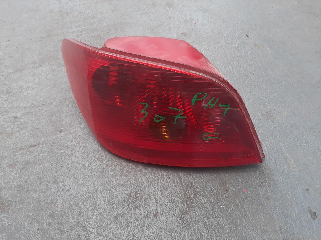 Feux arriere gauche PEUGEOT 307 feu optique ariere, Autos : Pièces & Accessoires, Éclairage, Peugeot, Enlèvement ou Envoi
