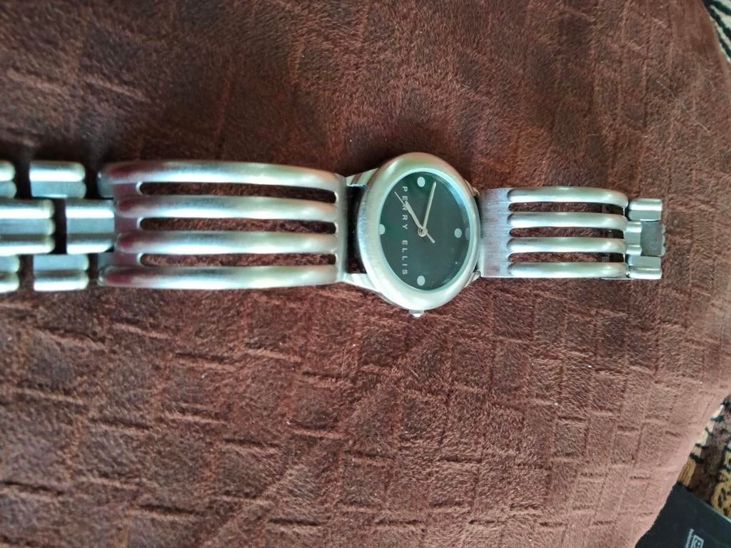 uurwerk Perry Ellis .mannen/vrouwen, Ophalen of Verzenden, Gebruikt
