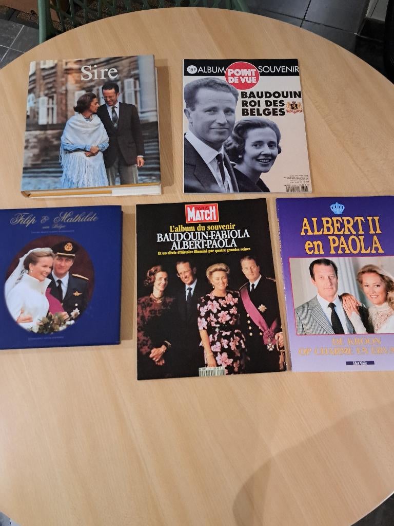 5 Boeken / Exclusieve magazines Belgische Koningshuis, Verzamelen, Koningshuis en Royalty, Zo goed als nieuw, Tijdschrift of Boek