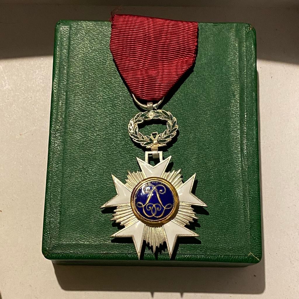 Chevalier ordre de la couronne, Enlèvement ou Envoi
