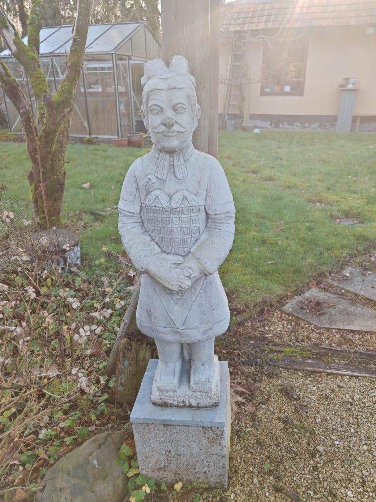 Terracotta tuinbeeld 140euro, Tuin en Terras, Tuinbeelden, Ophalen, Zo goed als nieuw, Steen, Mensenbeeld