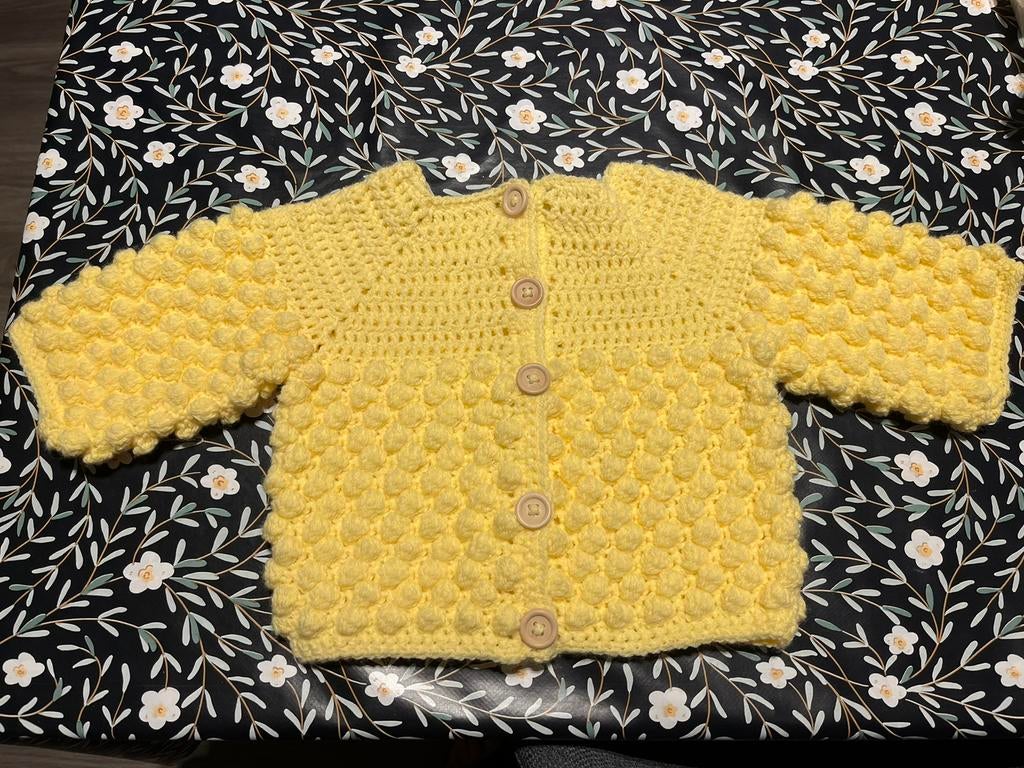 Handgemaakte baby Cardigan 3/6 maand, Handgemaakt, Nieuw, Ophalen of Verzenden, Truitje of Vestje