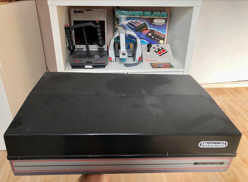 Nintendo 1986 opbergdoos, Verzenden, Zo goed als nieuw