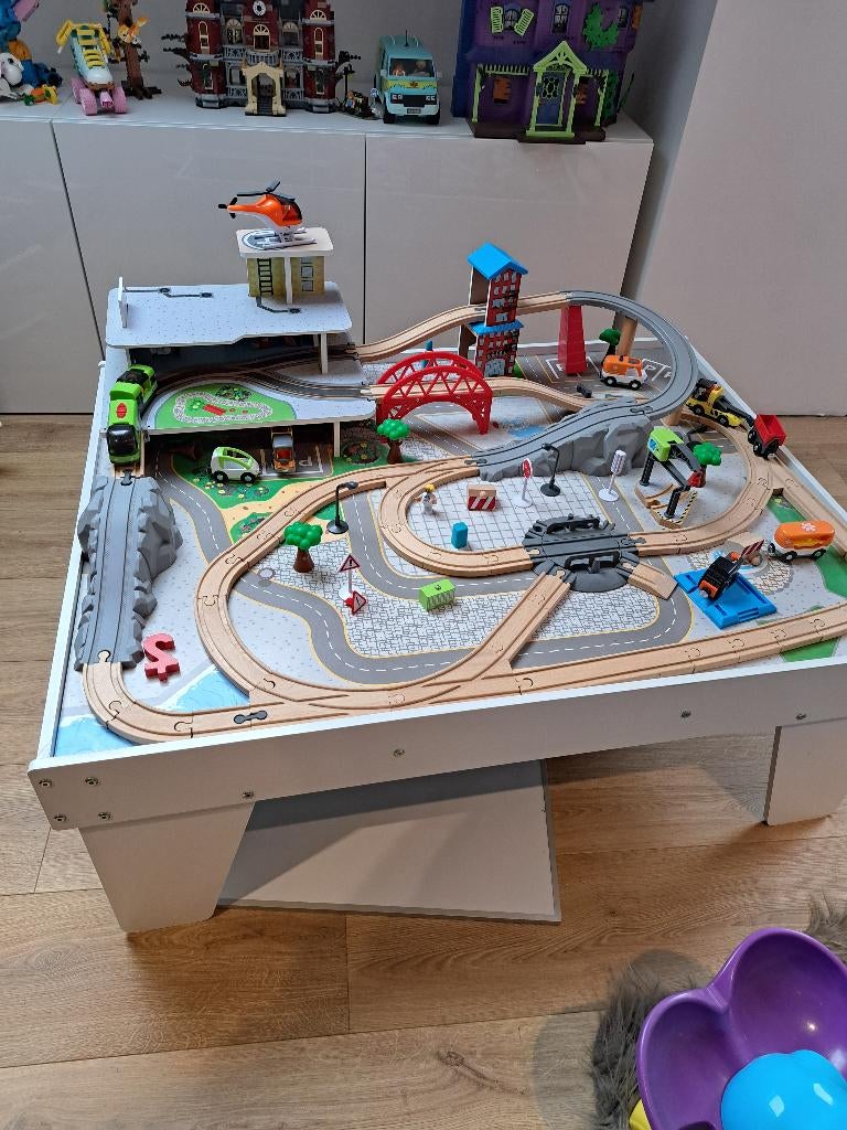 Speel tafel trein set compleet., Kinderen en Baby's, Ophalen, Zo goed als nieuw