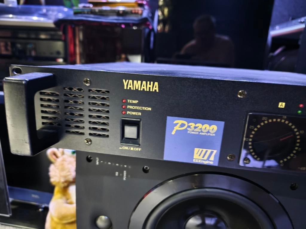 Ampli de sonorisation Yamaha P3200, Enlèvement