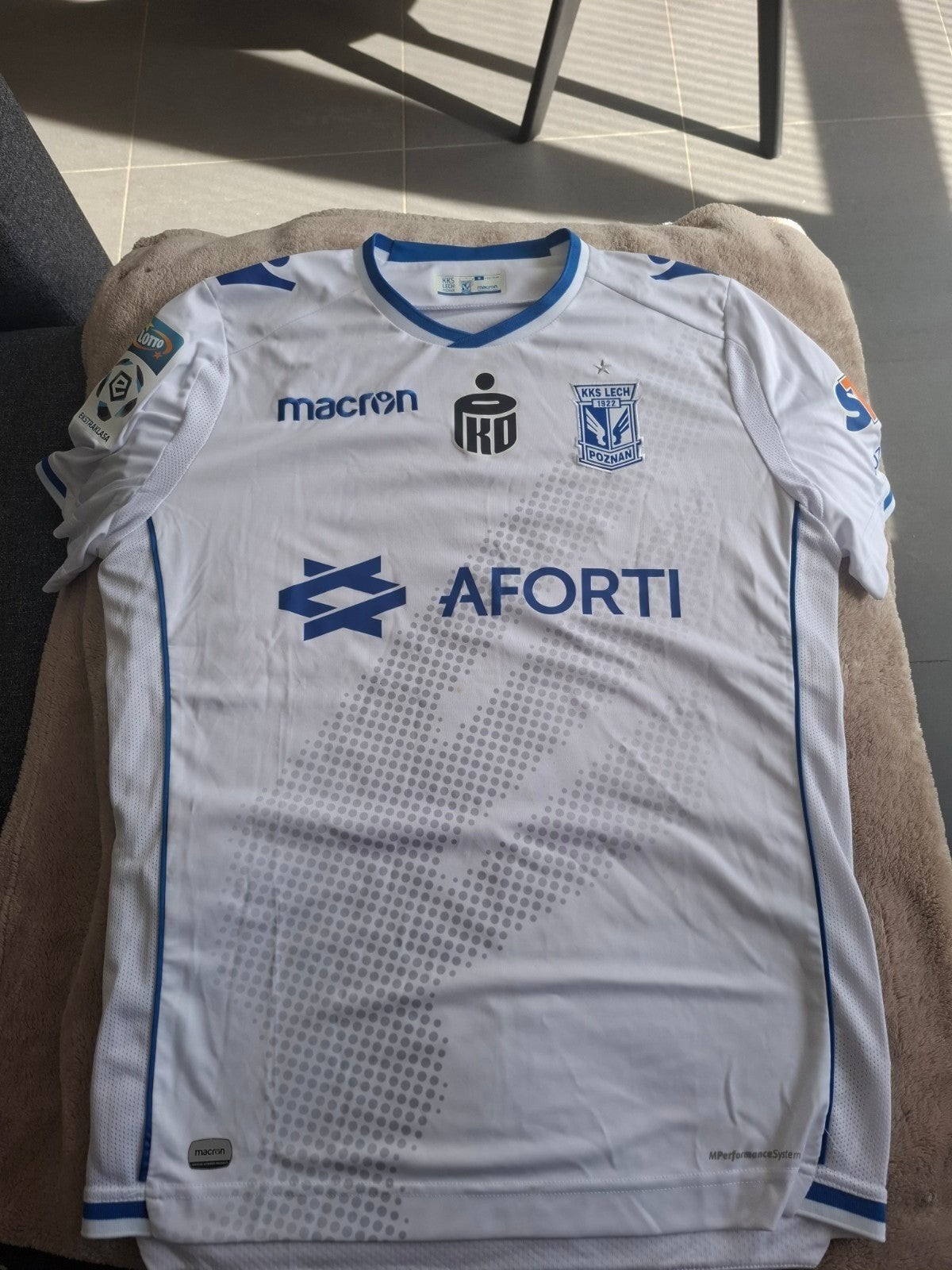 Matchworn Gesigneerde Tshirt van Tomasź Cywka! Lech Poznań!, Sport en Fitness, Maat M, Ophalen, Gebruikt, Shirt