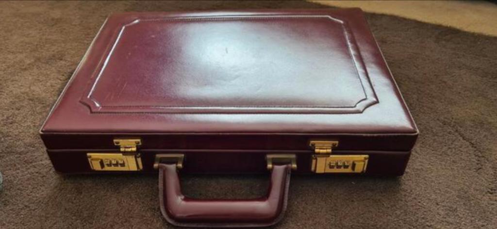 Porte-documents en cuir, Enlèvement, Comme neuf, Cuir