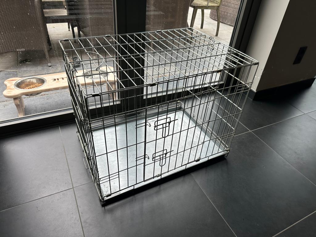 Honden bench, Ophalen, Zo goed als nieuw