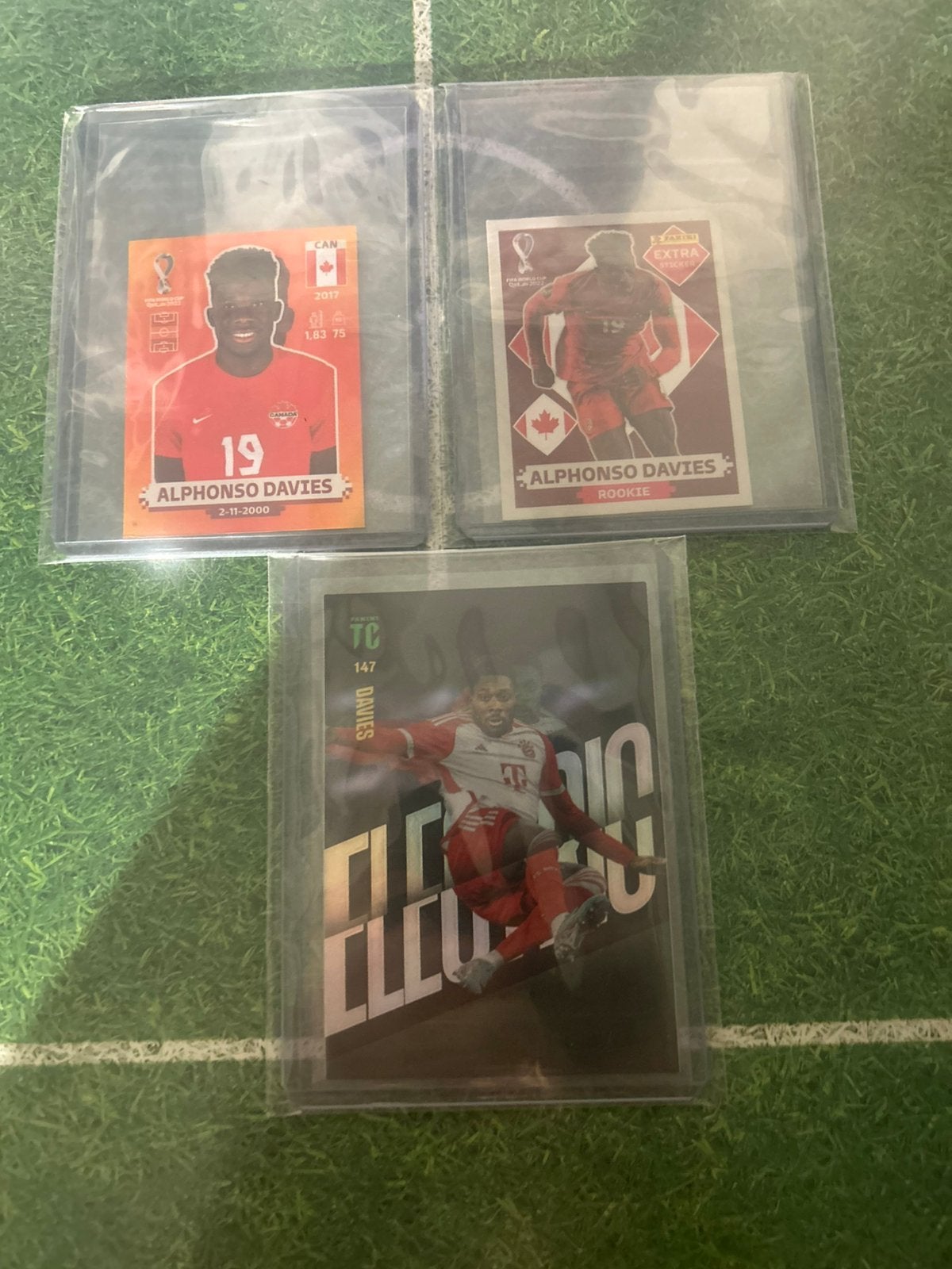 3 Alphonso Davies kaarten!, Ophalen of Verzenden, Nieuw, Stickers en Plaatjes