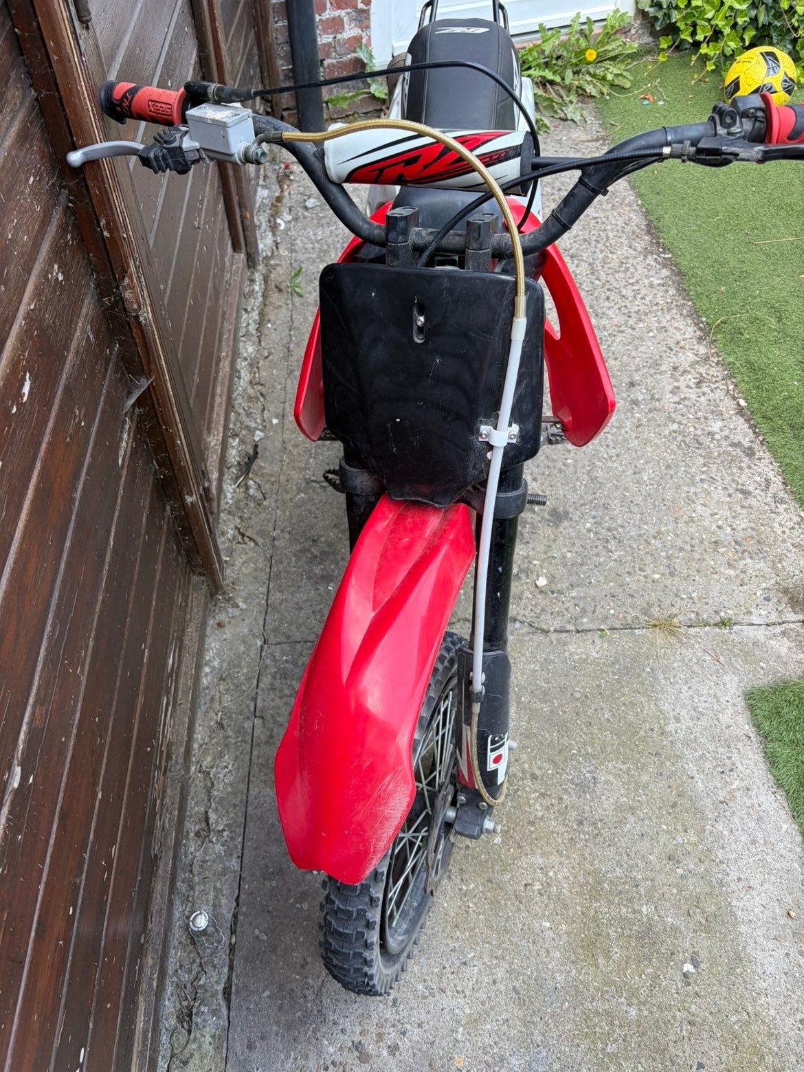 ‼️Pitbike 125cc start en rijd‼️ Lees goed de omschrijving, Fietsen en Brommers, Brommers | Crossbrommers, Zo goed als nieuw, Overige merken