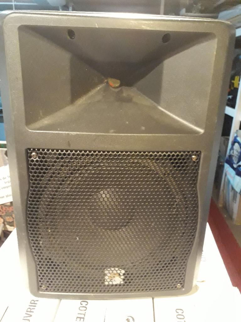 2 baffles amplifiés, TV, Hi-fi & Vidéo, Enceintes, Autres marques, Enlèvement, Utilisé, Haut-parleurs Frontaux, Arrière ou Stéréo