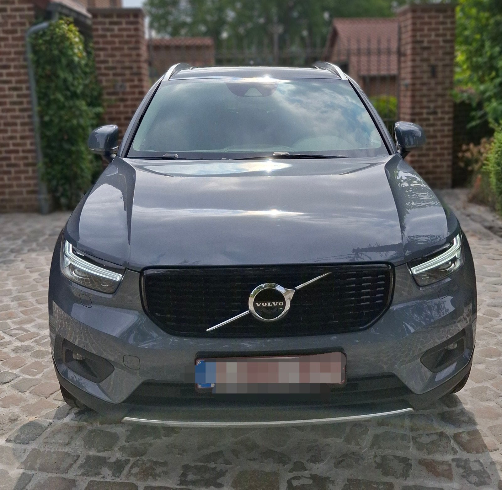 VOLVO XC40 T4 recharge, Auto's, Volvo, Zwart, Leder, Adaptieve lichten, Dealer onderhouden