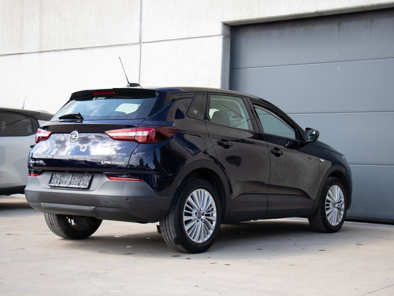 Opel Grandland X 1.2 MT6 130PK |SENSOREN|AIRCO|MANUEEL|CRUI, Autos, 0 kg, Achat, Euro 6, Entreprise
