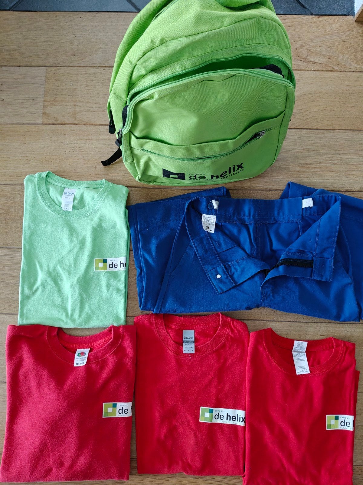 kleding en rugzak campus de Helix Maasmechelen, Ophalen