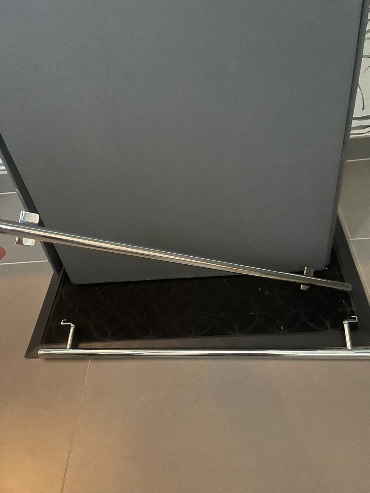 Inox handdoekhanger 600 m design voor superia verti, Ophalen, Zo goed als nieuw, Radiator