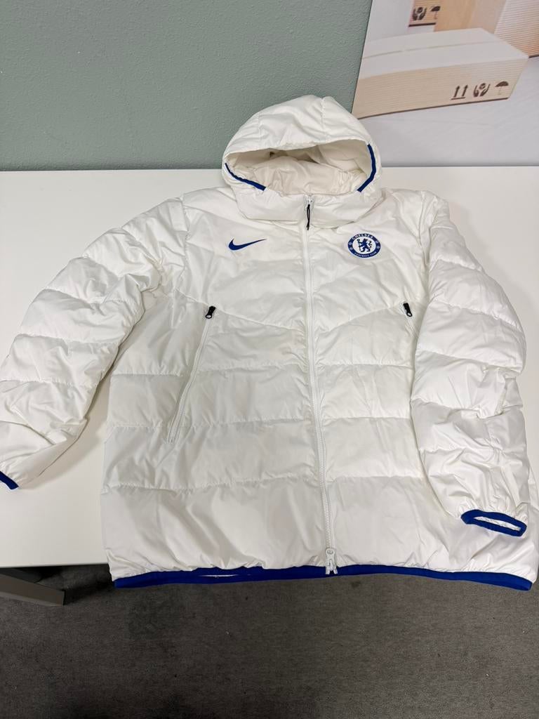 Veste doudoune Nike Chelsea Player Issue XXL blanche Rare, Enlèvement ou Envoi, Comme neuf, Maillot