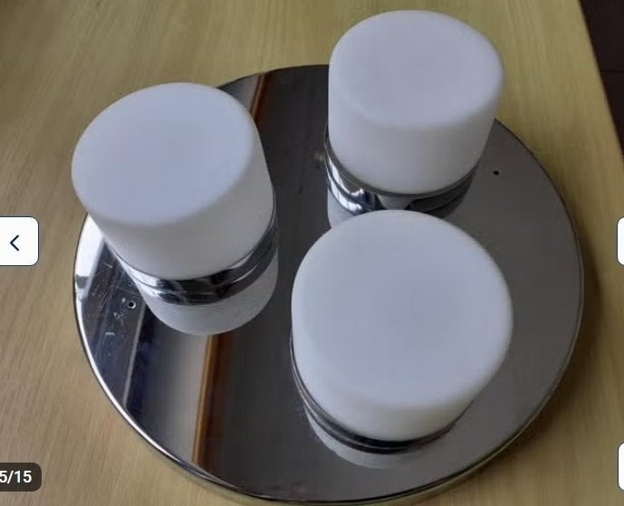 PLAFONNIER AVEC AMPOULES FOURNIES, LED, Enlèvement, Utilisé, Argenté