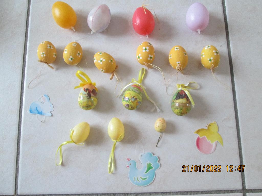 Décor de Pâques : Garnitures diverses., Divers, Enlèvement, Comme neuf