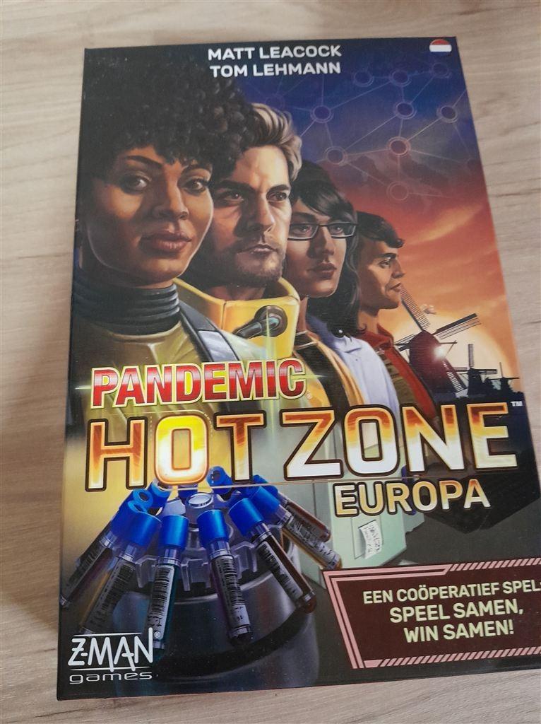 pandemic hot zone europa - s4291, Hobby en Vrije tijd, Gezelschapsspellen | Bordspellen, Verzenden, Zo goed als nieuw
