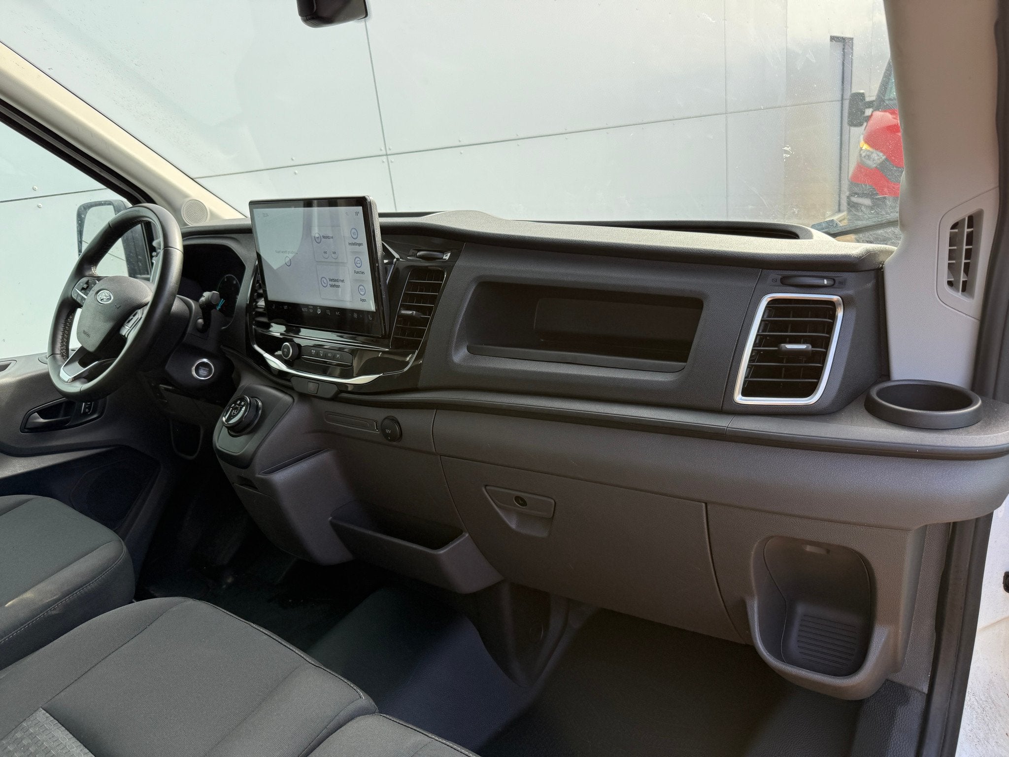 Ford e-Transit 68kWh 184PK L4H3 316km WLTP 94,7% (SOH) BEV S, Automaat, 0 cilinders, Gebruikt, 2905 kg