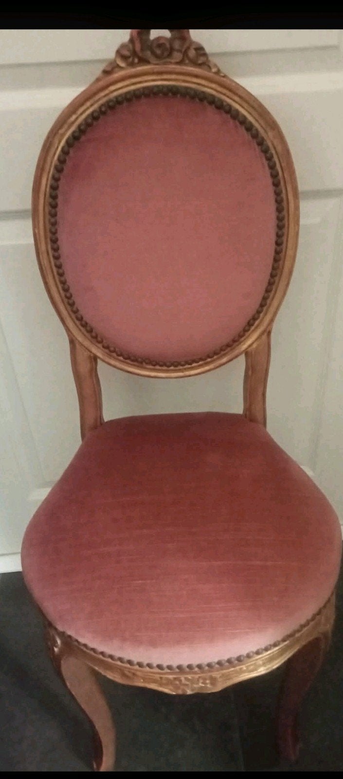 medallion stoel, Ophalen
