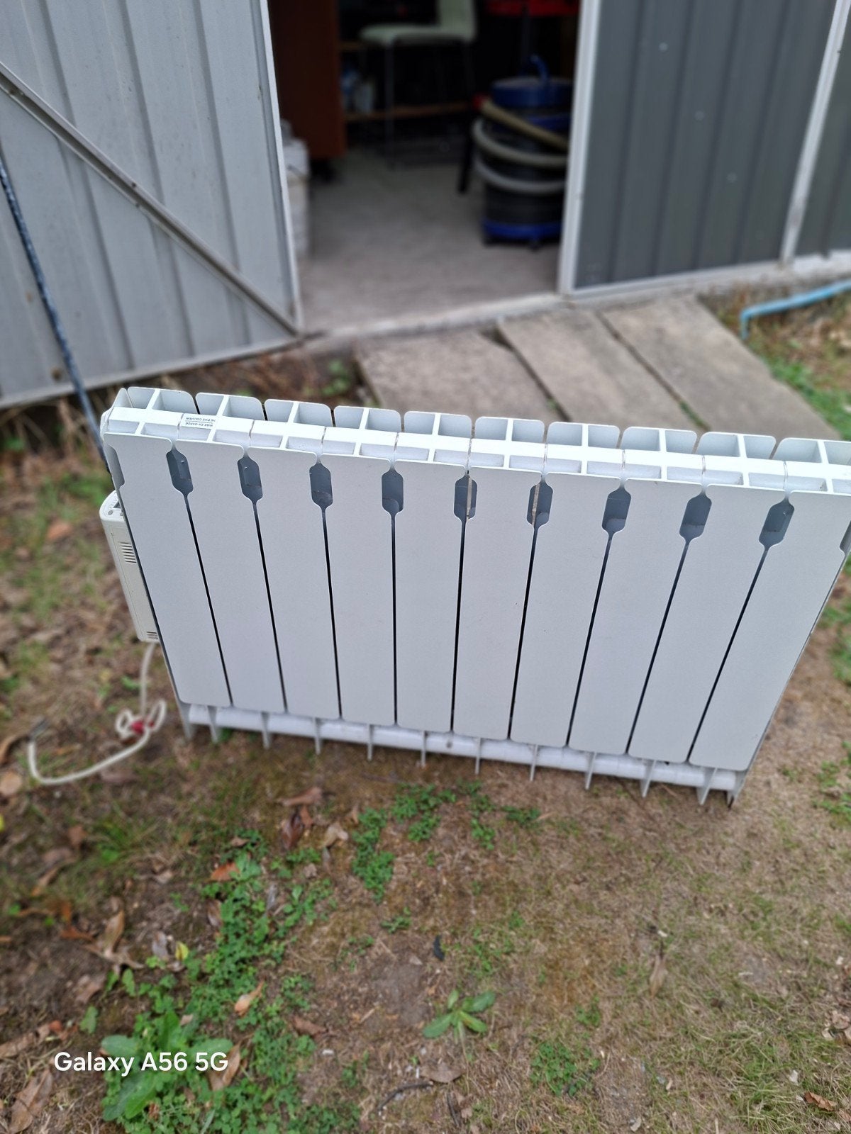 radiateur électrique à inertie digital programmable., Bricolage & Construction, Chauffage & Radiateurs, Enlèvement, 800 watts ou plus
