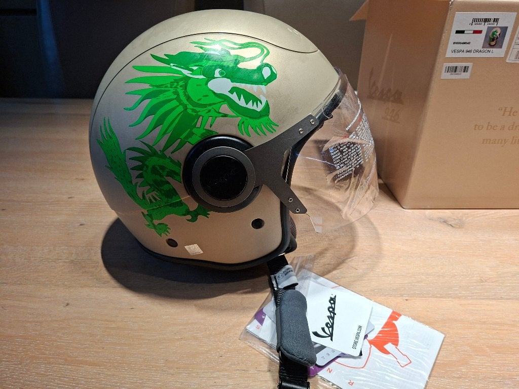 Helm Vespa 946 Dragon maat:L, Motos, Motos | Piaggio, Particulier