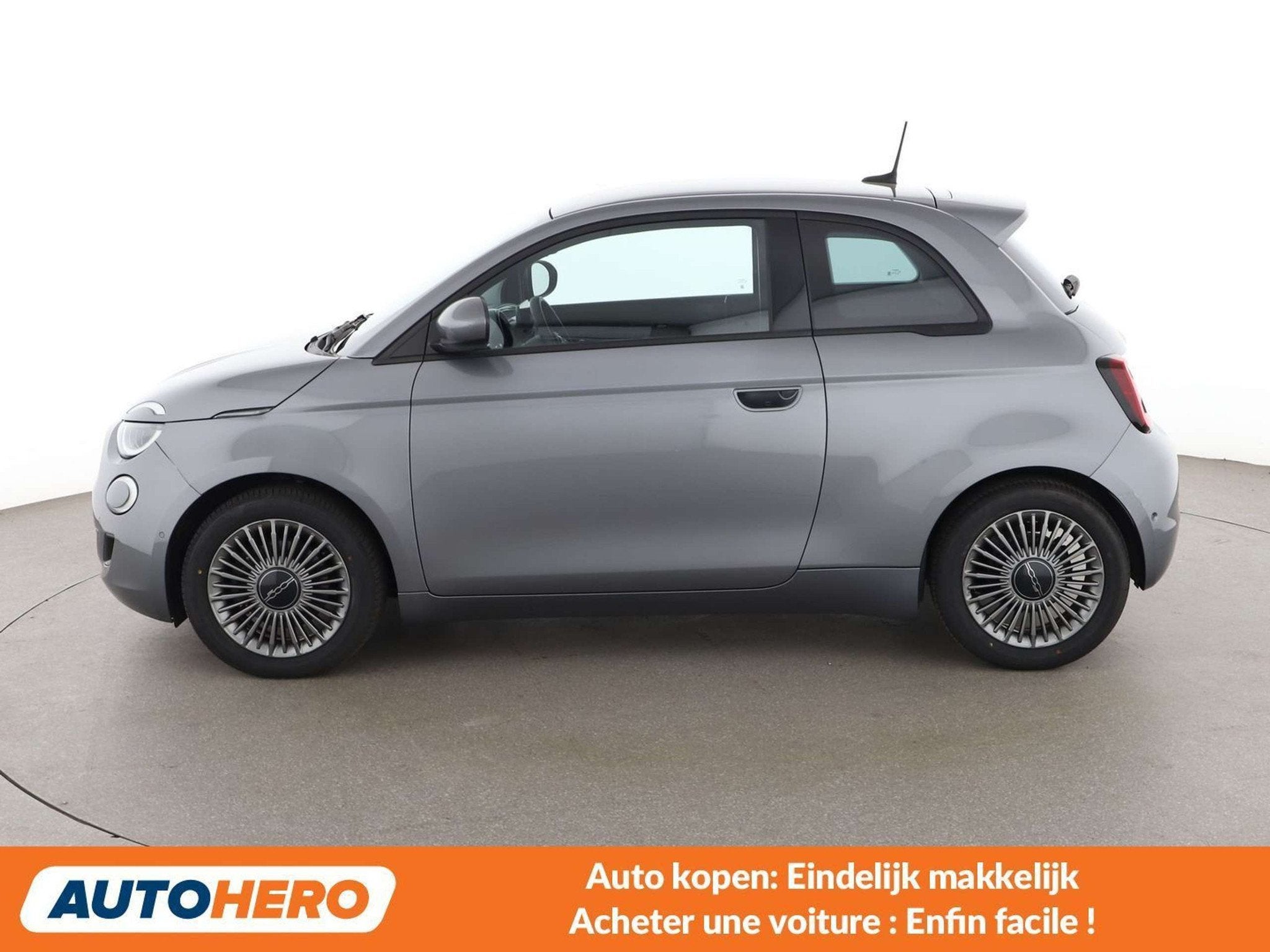 Fiat 500E electric drive 87 kW Icon (bj 2021, automaat), Auto's, 4 zetels, Stof, 1365 kg, Grijs