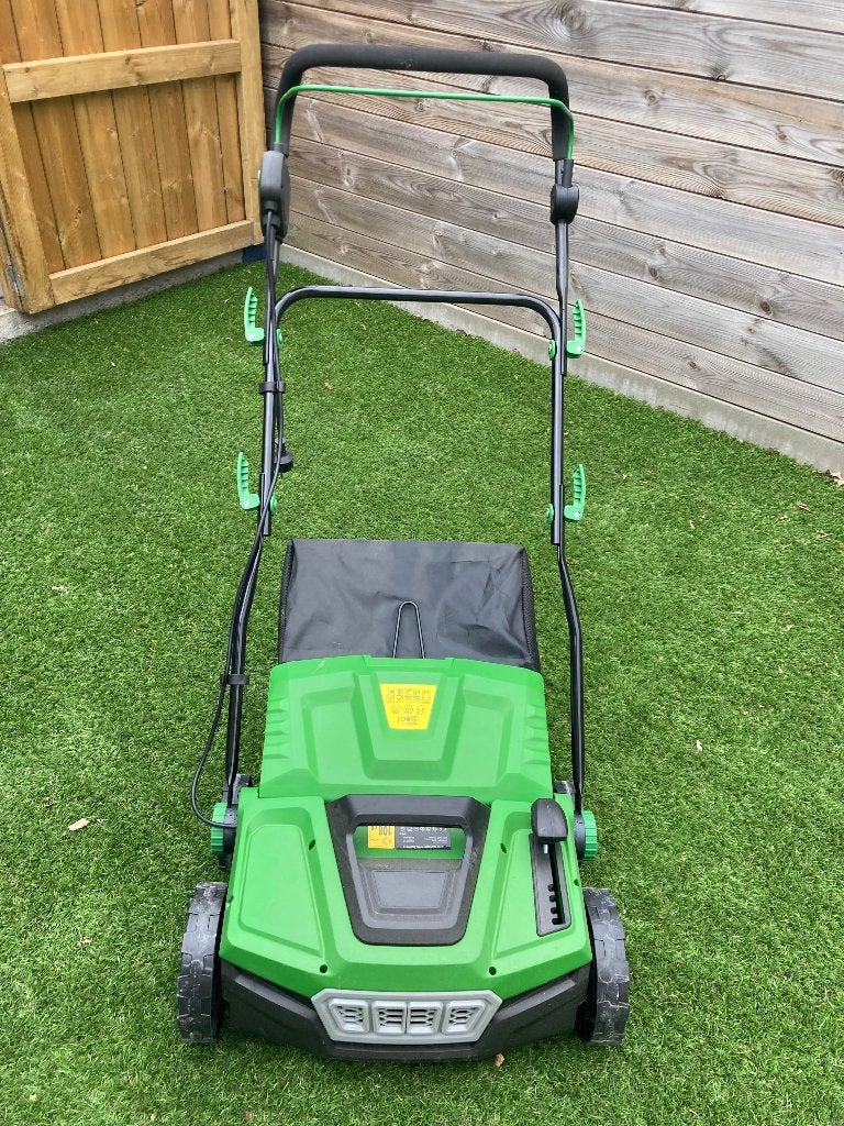 Kunstgras borstelmachine met opvangbak – elektrisch, Tuin en Terras, Ophalen of Verzenden, Nieuw, Kunstgras
