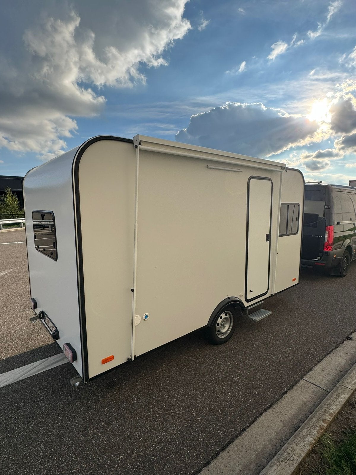 Te koop caravan 4-Persoons, 750kg rijbewijs B, Caravans en Kamperen, Caravanaccessoires, Ophalen, Nieuw