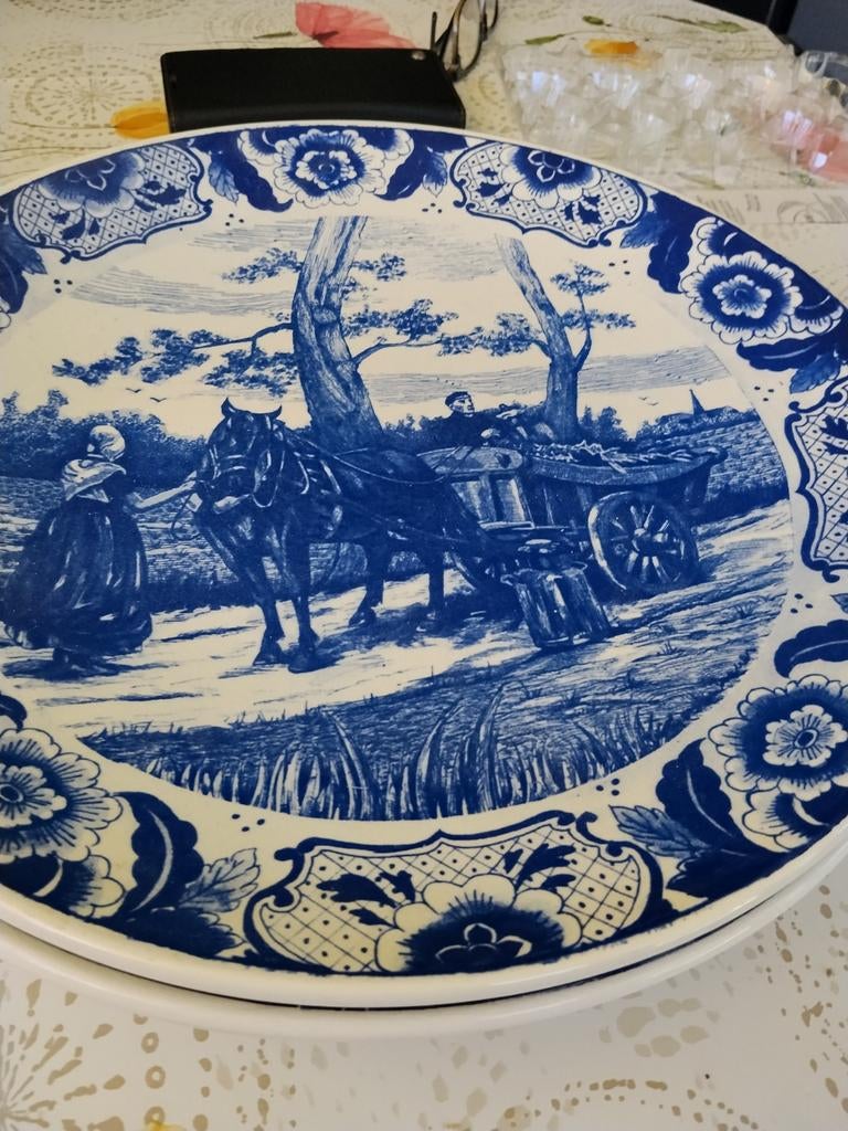 Delft borden antiek, Enlèvement