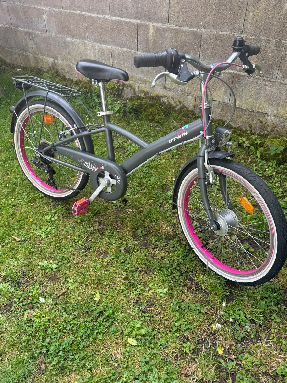 BTWIN MISTIGIRL 540 20 inch 6 V mountainbike voor meisjes, Fietsen en Brommers, Fietsen | Meisjes, Zo goed als nieuw, Velgrem