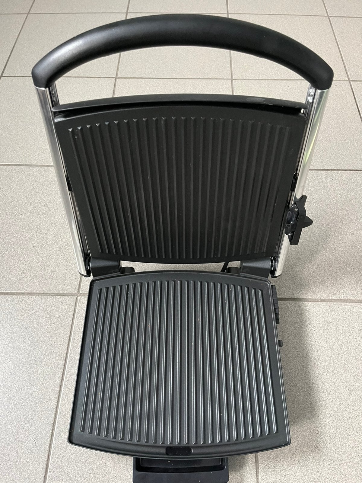 Grill, Enlèvement, Comme neuf