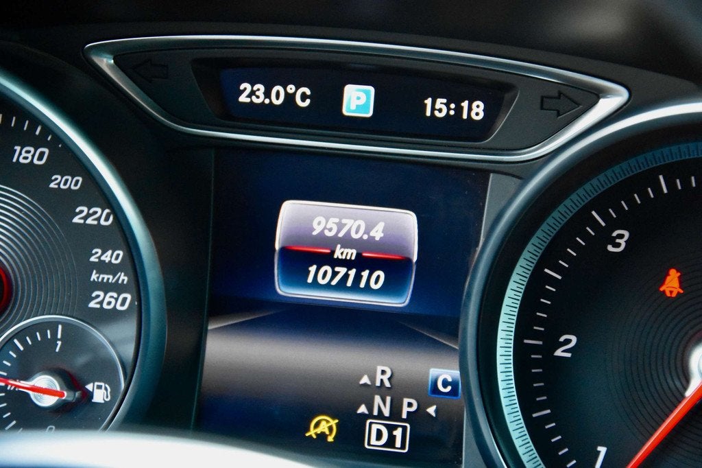 Mercedes-Benz GLA 200 d *AUTOMAAT* (bj 2017), Auto's, Mercedes-Benz, Gebruikt, 4 cilinders, 136 pk, https://public.car-pass.be/vhr/62de631a-26a7-46a0-bf94-cb1ac744098c