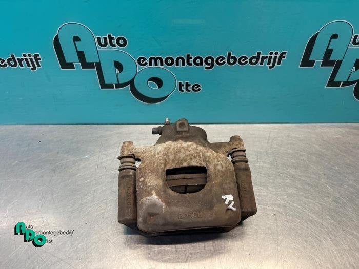 Remklauw (Tang) rechts-voor van een Toyota Aygo (Aygo 05-), Gebruikt, -, -, Ophalen of Verzenden