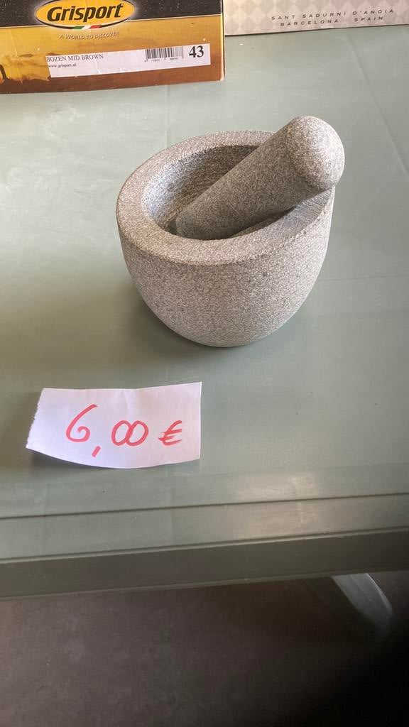 Stenen vijzel, Ophalen, Zo goed als nieuw