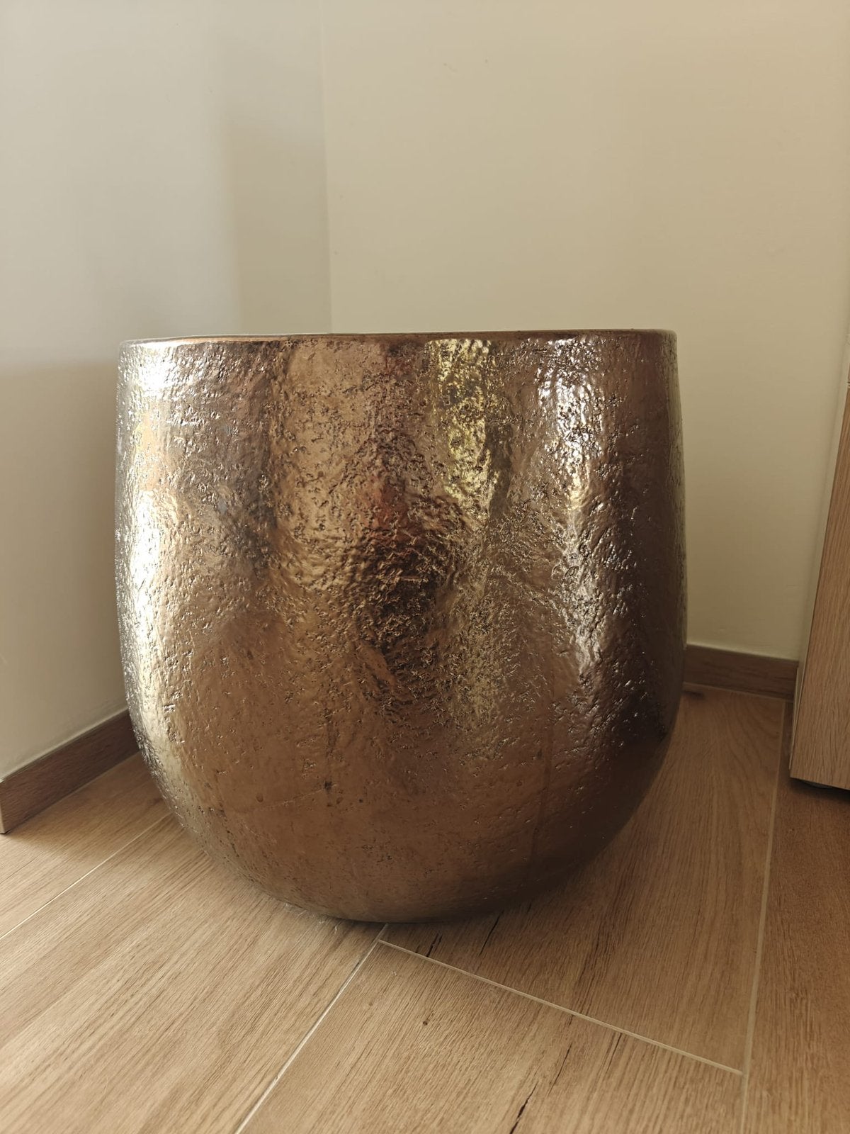 Grote metalen bloempot, Tuin en Terras, Ophalen, 40 cm of meer, Rond, Binnen