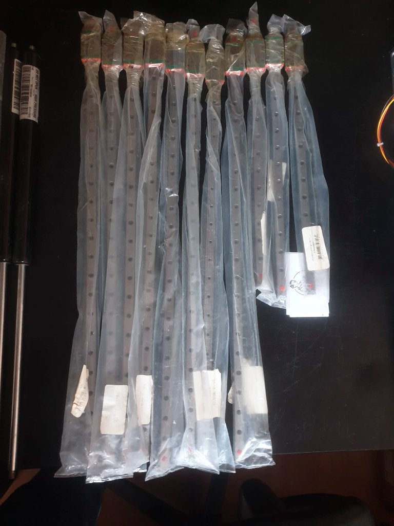 Partij lineaire geleiders 60 en 40 cm, Computers en Software, Ophalen of Verzenden, Nieuw, Printeraccessoires