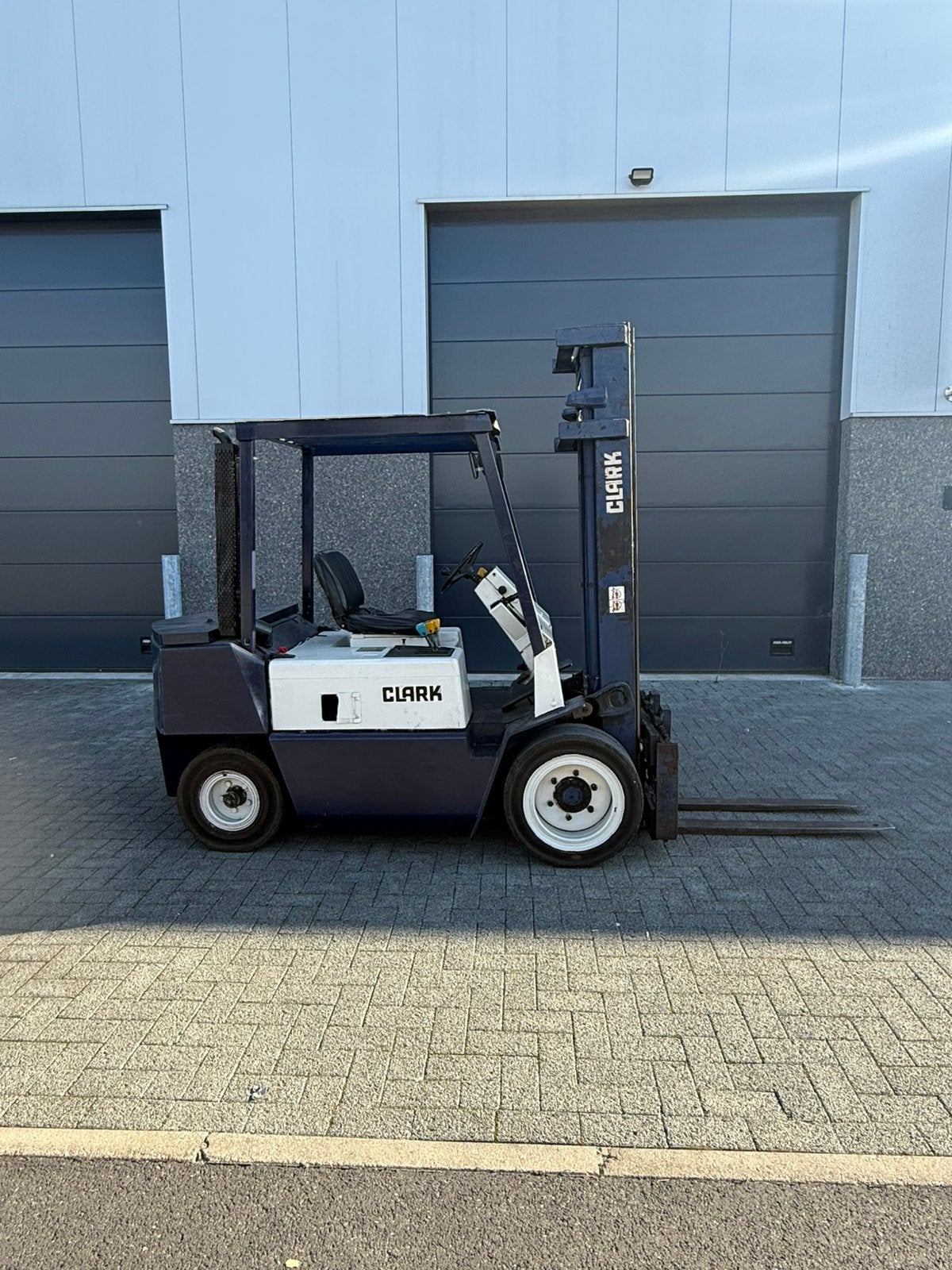 Clark heftruck Diesel 3 ton hefvermogen, Articles professionnels, Enlèvement, Diesel, Chariot élévateur