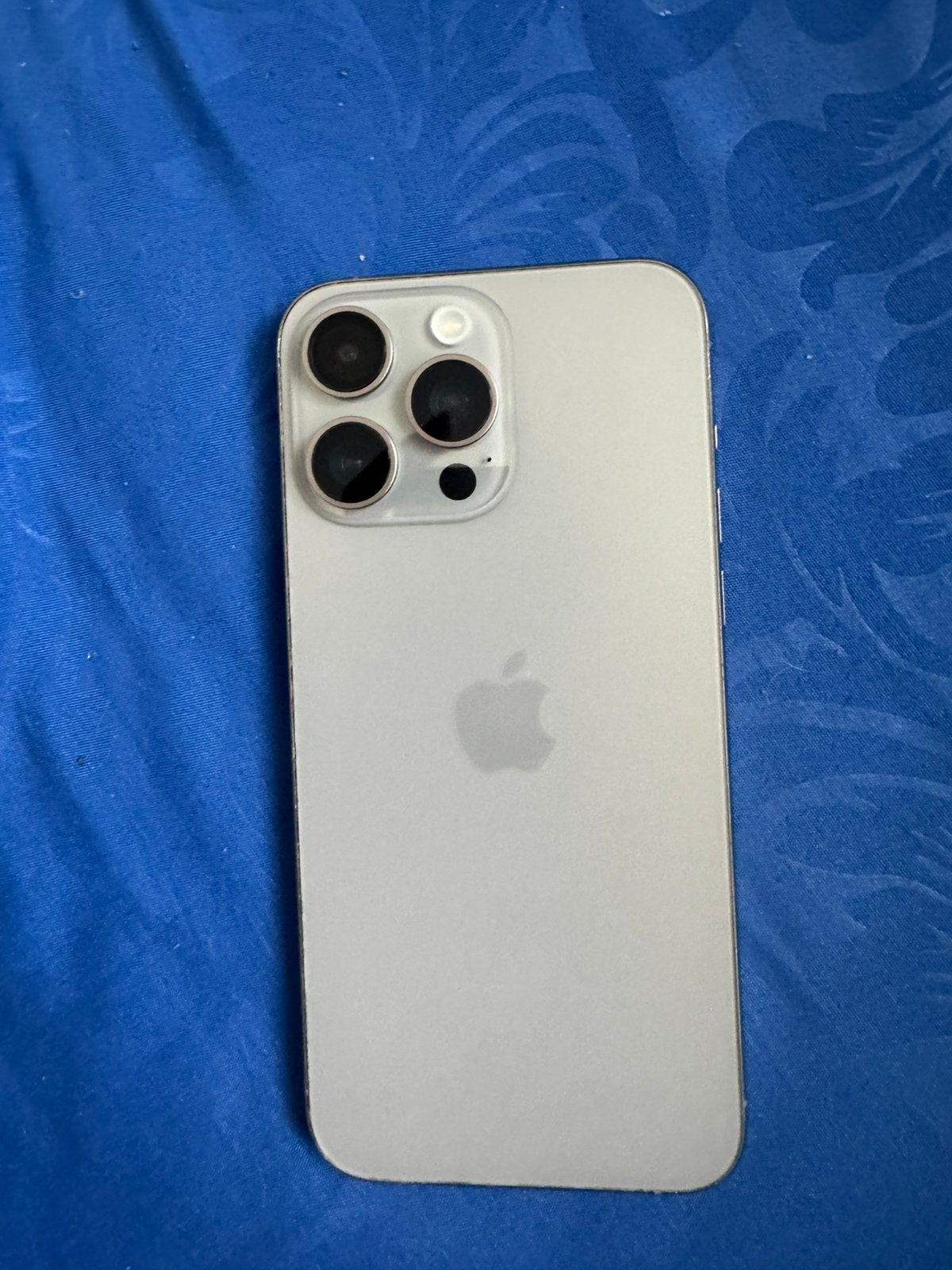 iPhone 15 pro Max gris, Enlèvement, Comme neuf, Gris, IPhone 15