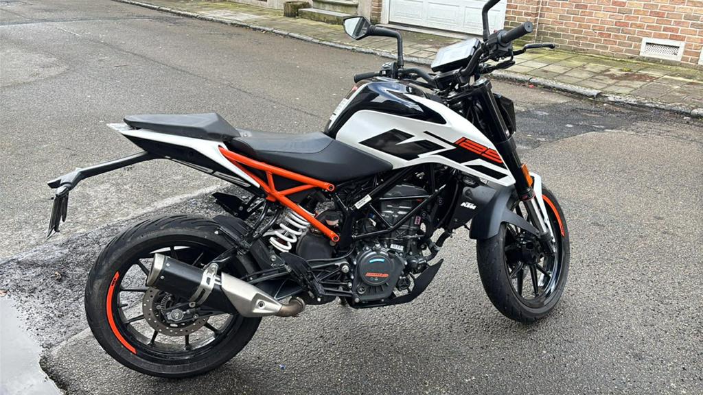 Ktm duke 125cc, Sport, Particulier