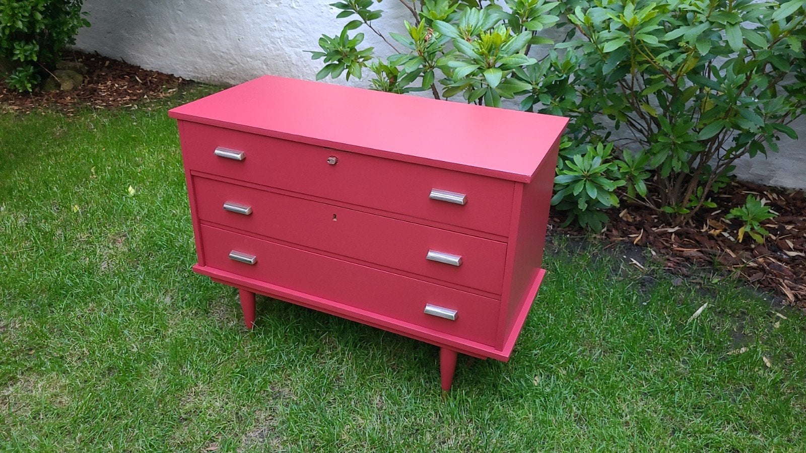 Commode framboise rénovée, Enlèvement