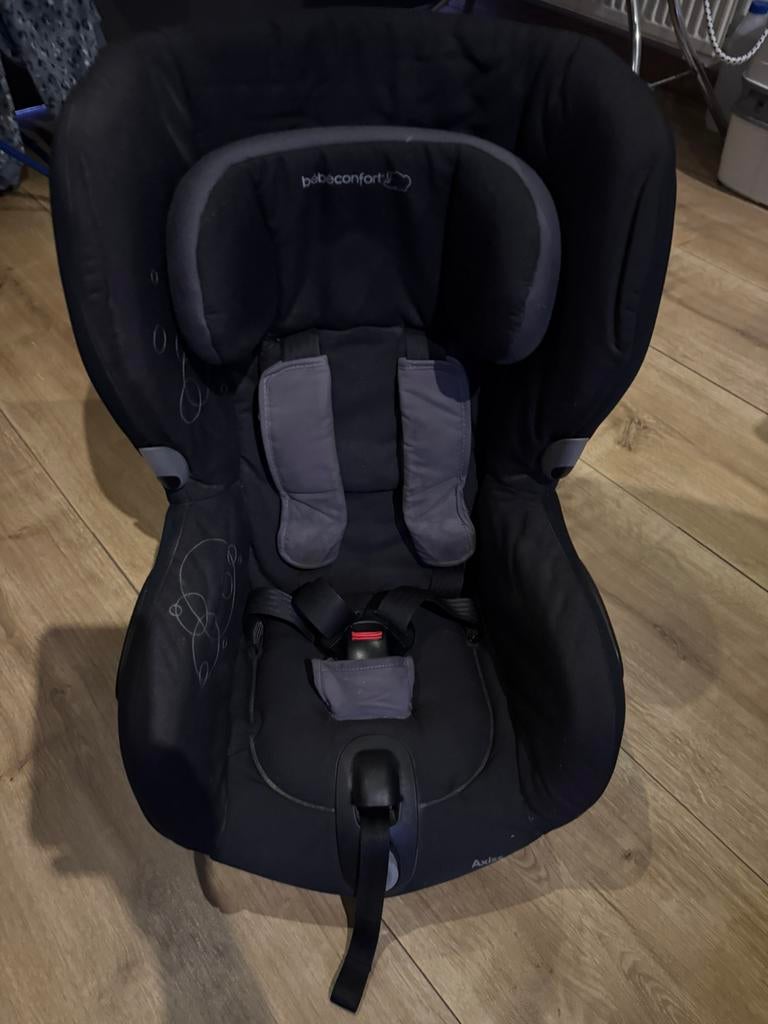 Siège auto pivotant Baby Confort Axiss (état neuf ! !), Enfants & Bébés, Sièges auto, Comme neuf, Enlèvement