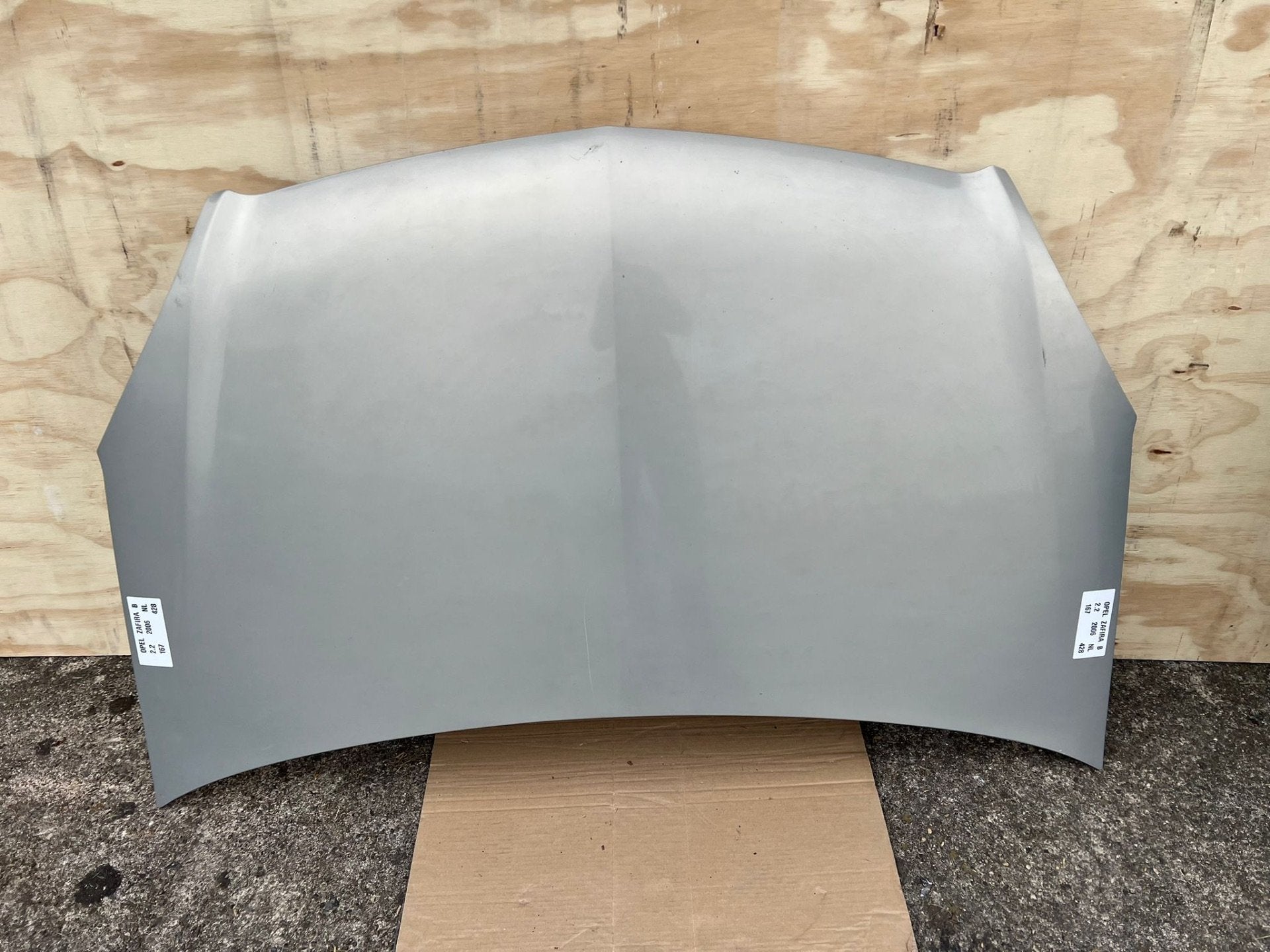 Opel Zafira B 167 Capot avant gris 2005 - 2014, Opel Automobile GmbH, Capot moteur, Opel, Bahnhofsplatz 1
65423  Russelsheim am Main, DE