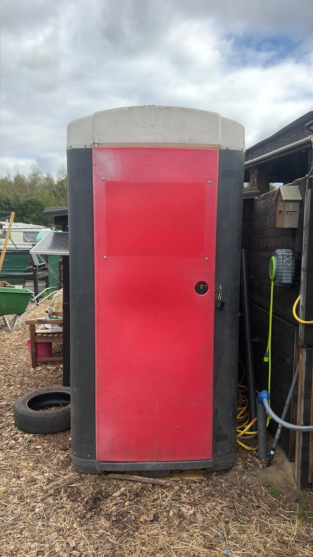 Werftoilet / dixie, Ophalen