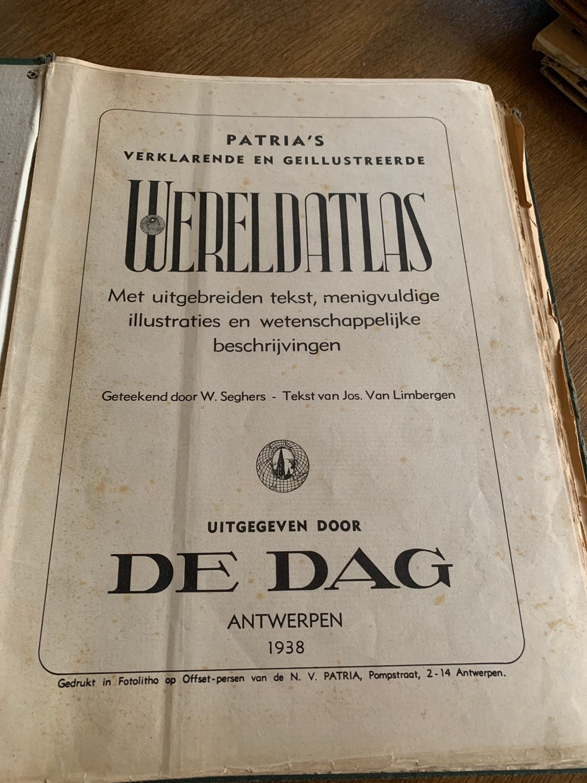 Boeken 3 stuks   Atlas 1939 ……., Ophalen, Gelezen