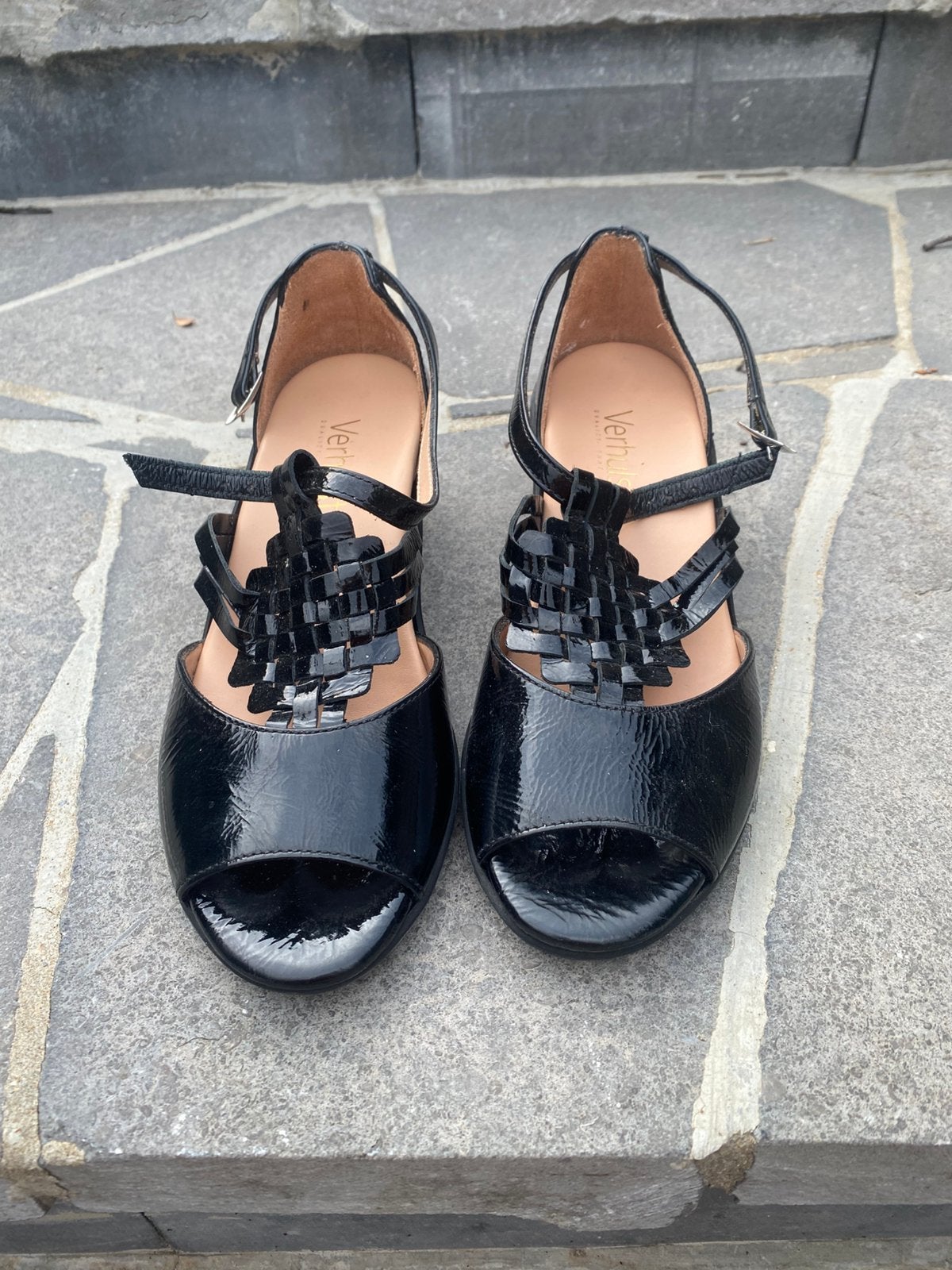Sandales confortables Verhulst en cuir vernis noir, Enlèvement ou Envoi, Comme neuf, Noir