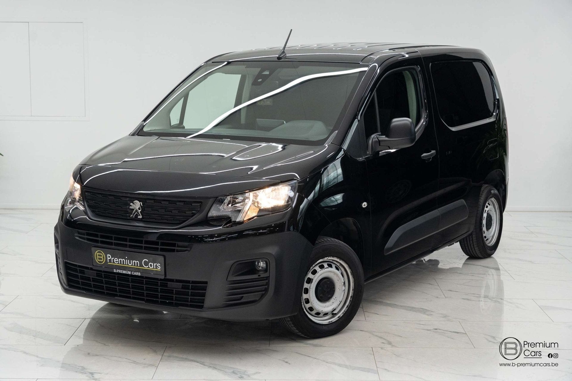 Peugeot Partner 1.5 HDI! Airco, cruise! Lichte vracht! Nieuw, Auto's, Peugeot, Gebruikt, Zwart, 5 deurs, 2 zetels