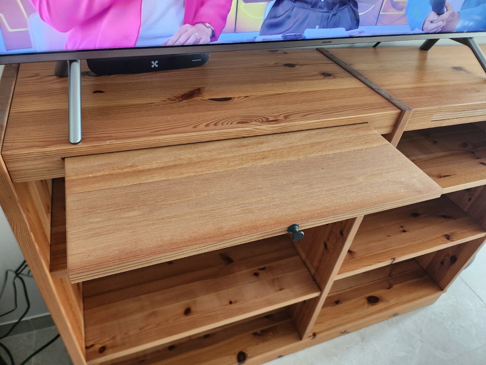 Bibliothèque en pin massif vintage Ikea, Maison & Meubles, Armoires | Mobilier de télévision, Enlèvement, Pin